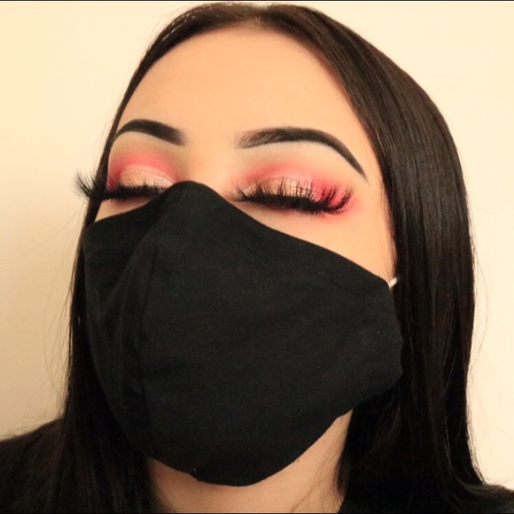 2/$12 ❤️ 100% Cotton Face Mask Set - Picture 5 of 6